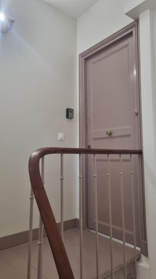 Appartement Luxueux Dans Maison Bourgeoise Parisienne ルヴァロワ＝ペレ エクステリア 写真